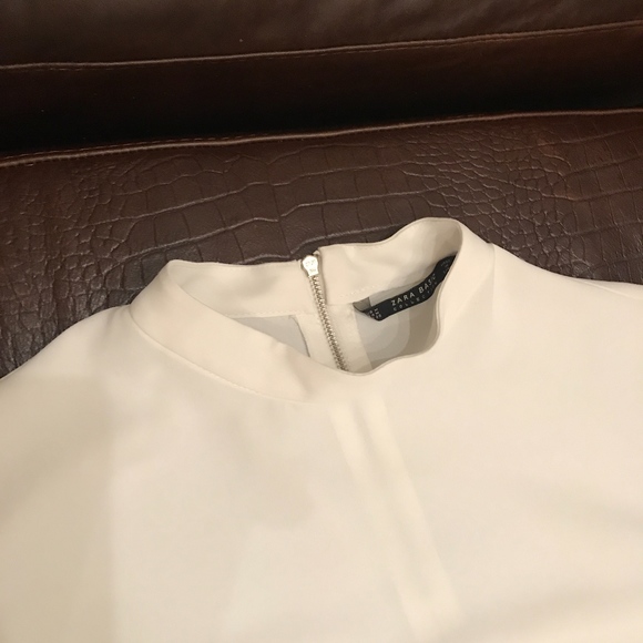 zara(basic) white blouse - Picture 3 of 4